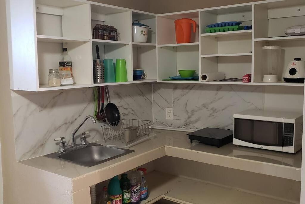 Departamento Grande Con 2 Recamaras Con Aire 5 Camas Wifi 115Mb, Cocina .Cochera Techada, #4 Ciudad Valles Exterior photo